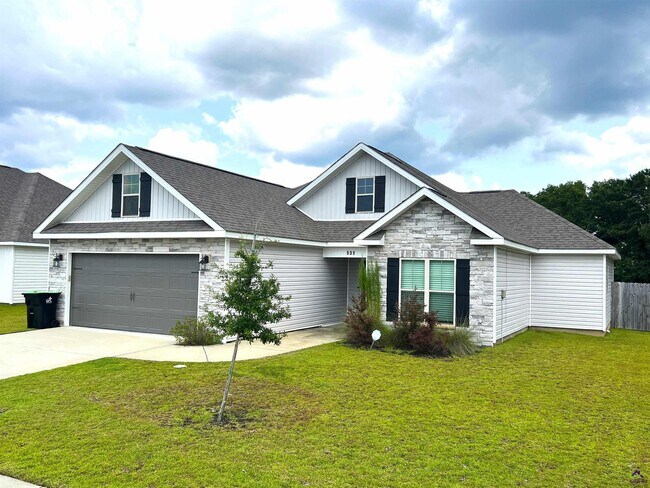 Building Photo - 531 Edgarton Way
