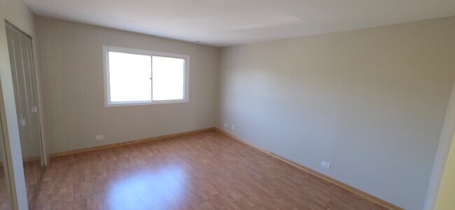Building Photo - 4130 Cove Ln