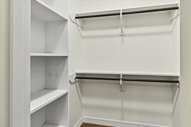 Building Photo - 7237 Lake Tranquility Dr