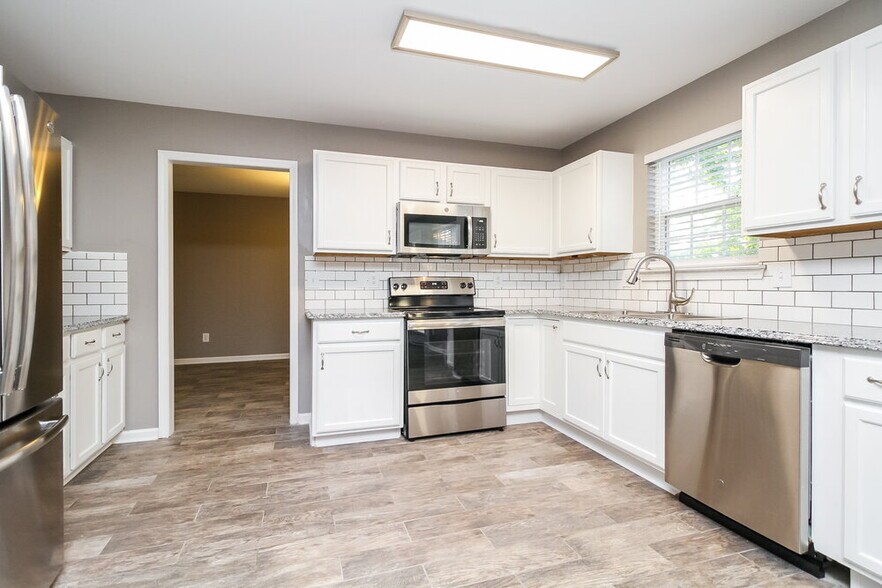 Building Photo - 1411 Weston Ln