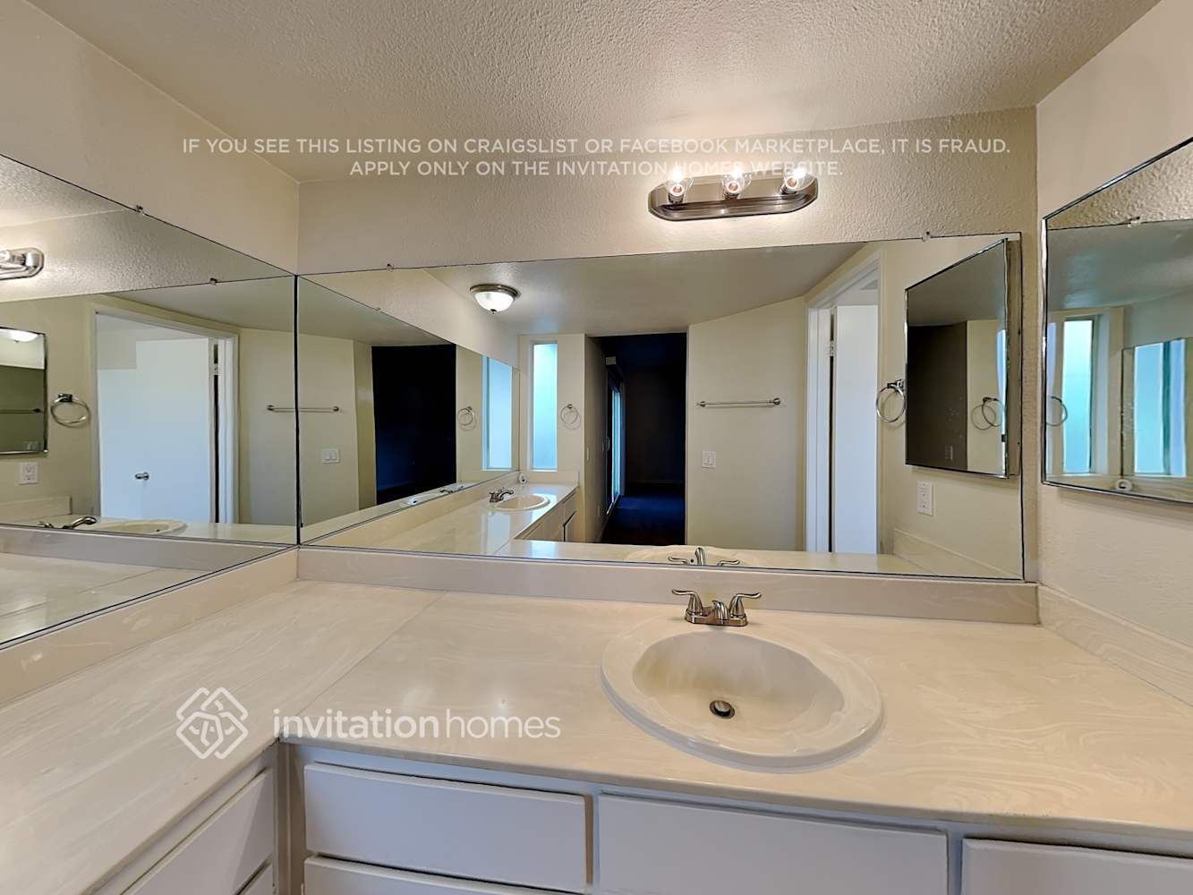 Building Photo - 23270 Elfin Pl