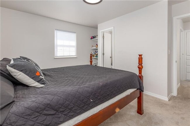 Building Photo - Brand new remodel in North OKC + 4 bedrooms