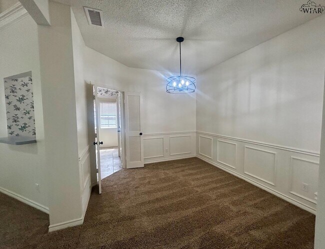 Building Photo - 2820 Judson Cir