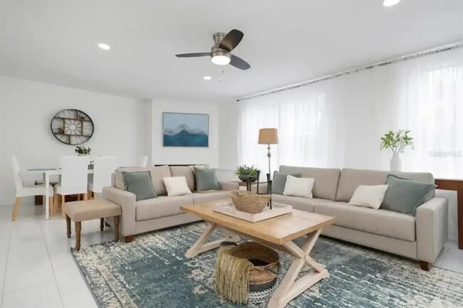 Building Photo - 2539 Trinidad St