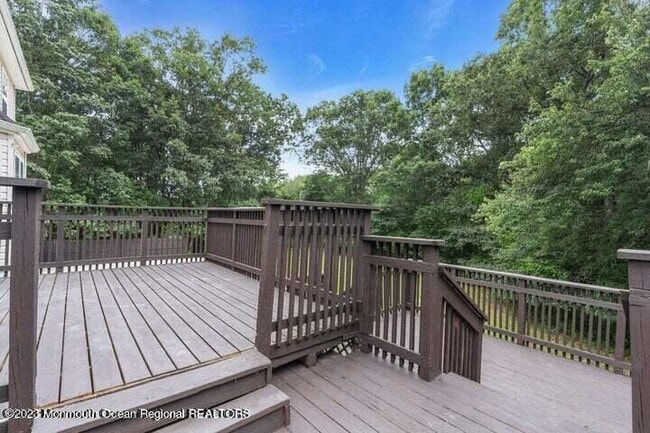 Building Photo - 380 Sapphire Dr
