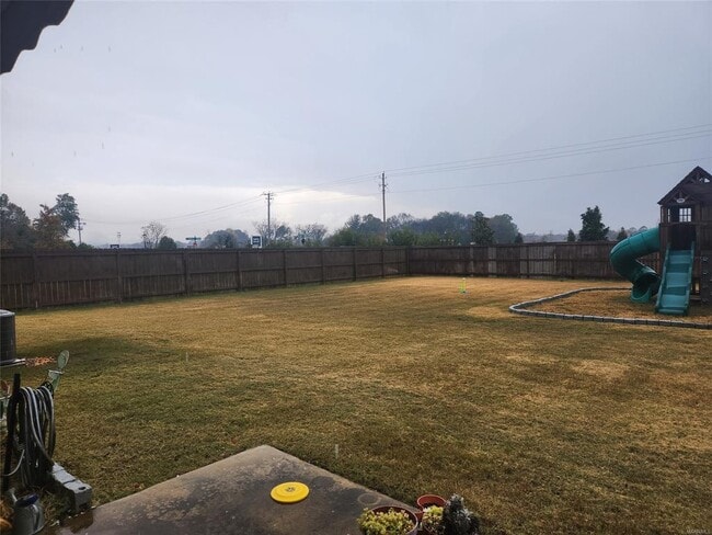 Building Photo - 105 Herman Dr