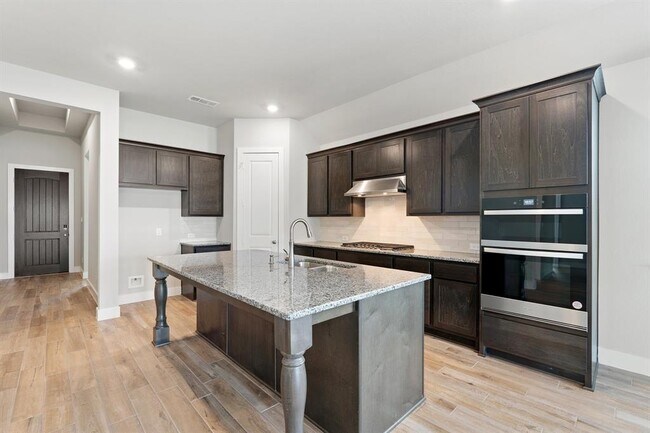 Building Photo - 10719 River Walk Dr