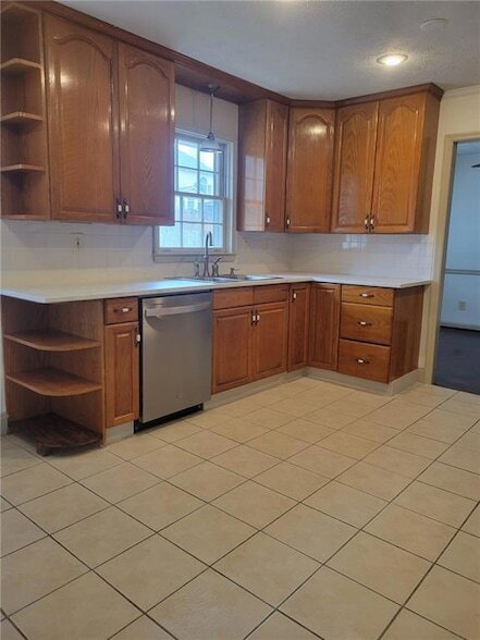 Building Photo - 3717 Leisure Ct