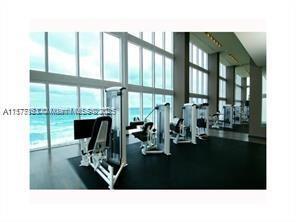 Building Photo - 1830 S Ocean Dr