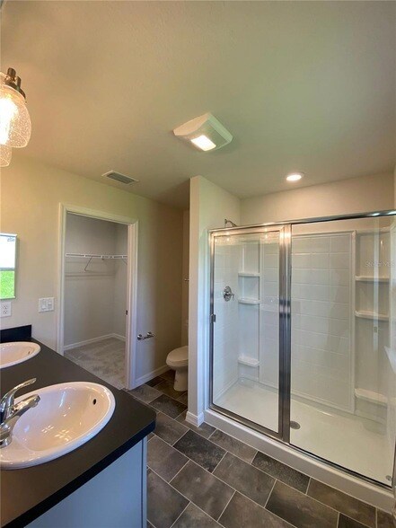 Building Photo - 8180 N Wakefield Dr