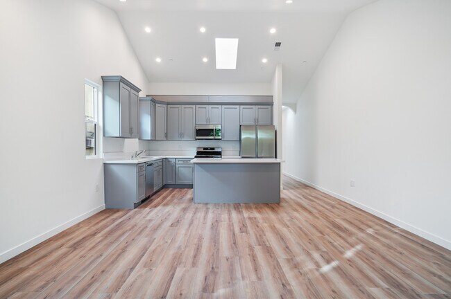 Building Photo - 5187 20th St