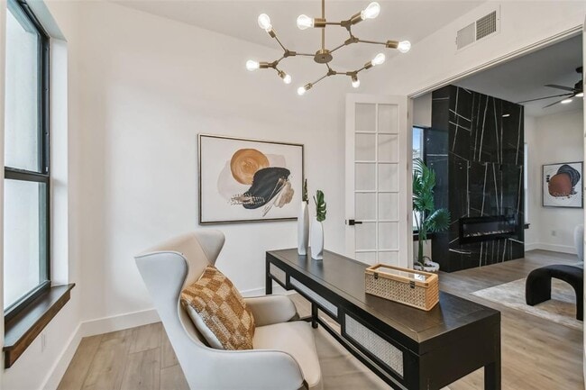 Building Photo - 4717 W Oklahoma Ave