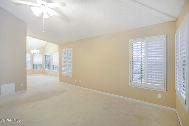 Building Photo - 1109 Noble Ridge Way