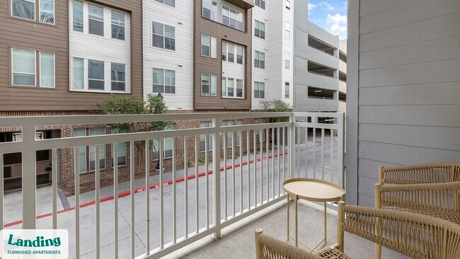 Building Photo - 401 Hemphill St