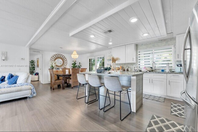 Building Photo - 164 Blue Harbor Dr