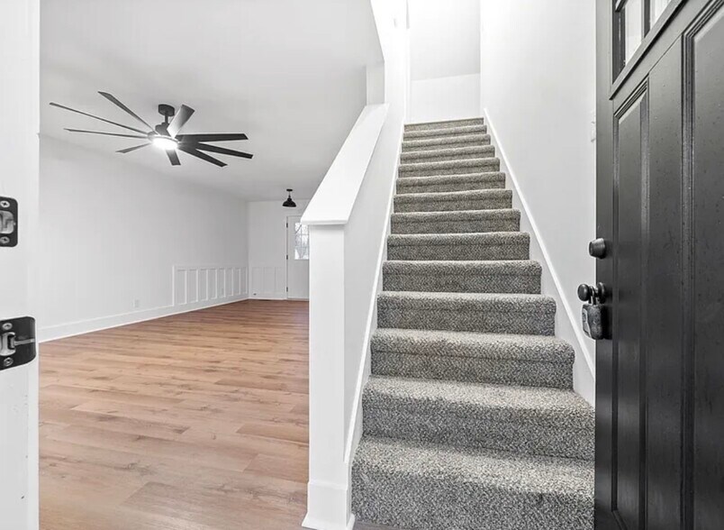 Building Photo - 563 Lorie Ln