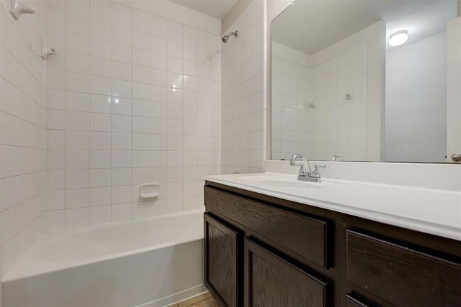 Building Photo - 2403 Snowy Egret Drive
