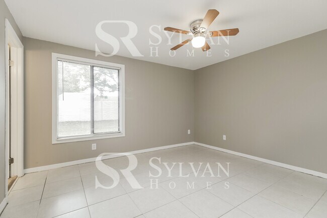 Building Photo - At Last, This Is What You Have Been Searching For!