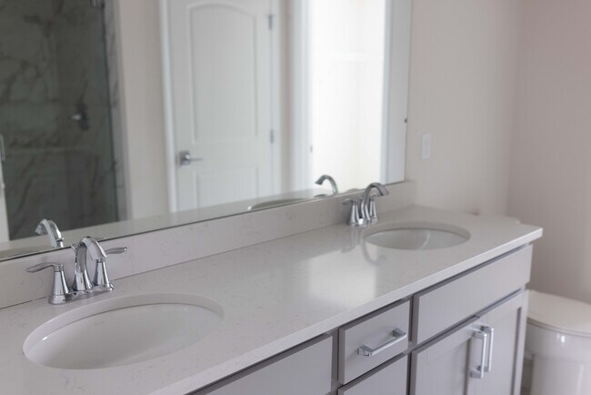 Building Photo - 1903 Salt Springs Dr