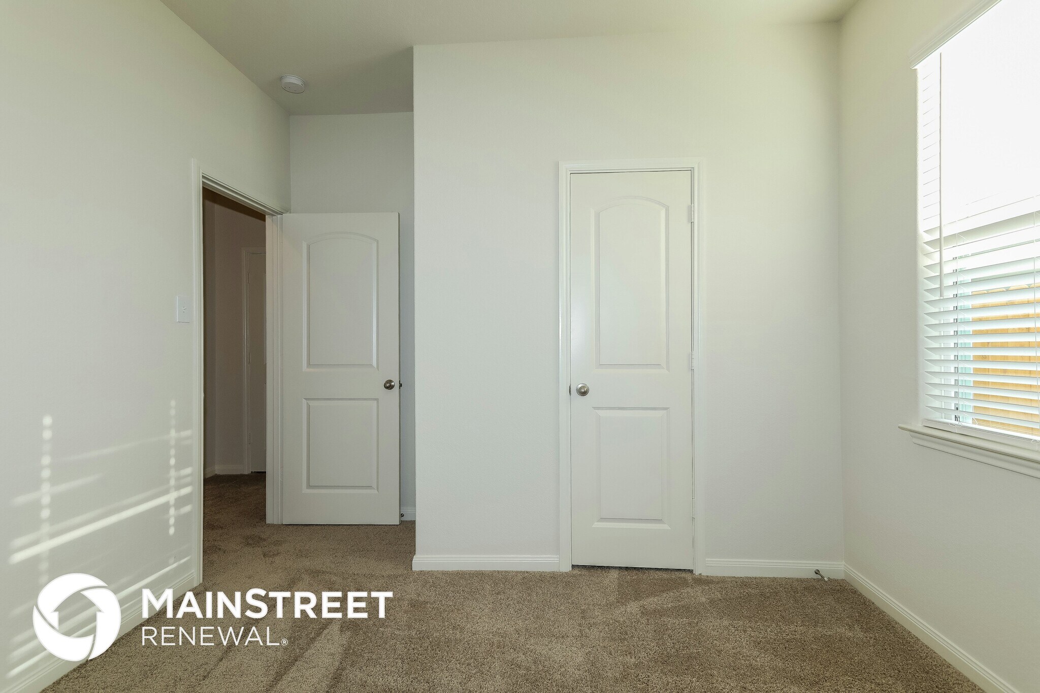 Building Photo - 26865 Steinbeck Dr
