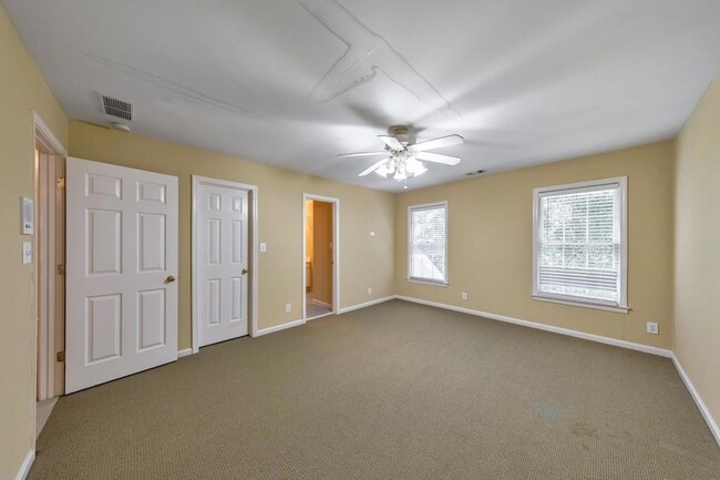 Building Photo - 5321 Edgerton Dr