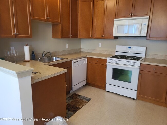 Building Photo - 211 Mill Pond Way