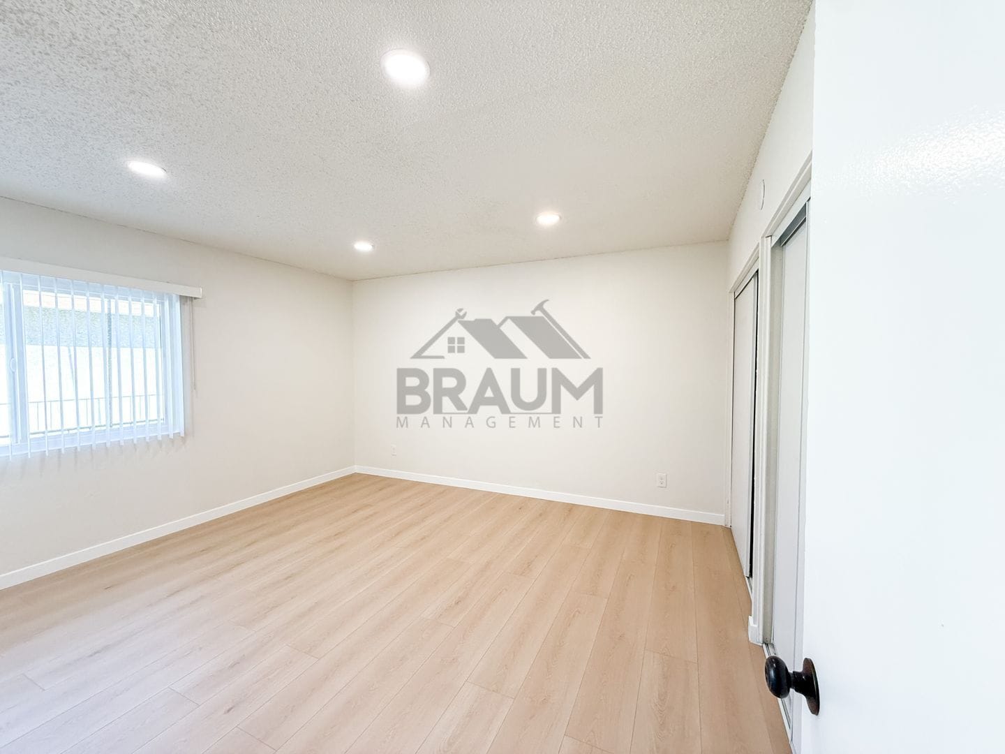 Building Photo - 4636 Laurel Canyon Blvd