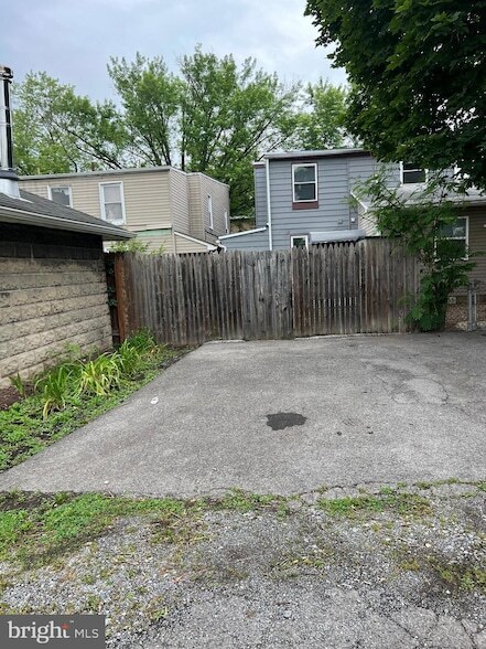 Building Photo - 1318 Virginia Ave