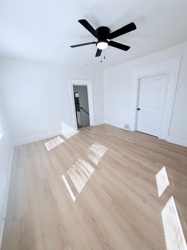 Building Photo - 2604 W 27th St