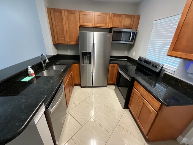 Building Photo - 8555 Bernwood Cove Loop