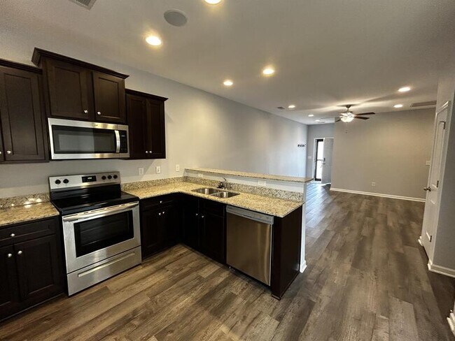 Building Photo - 138 Adger Rd