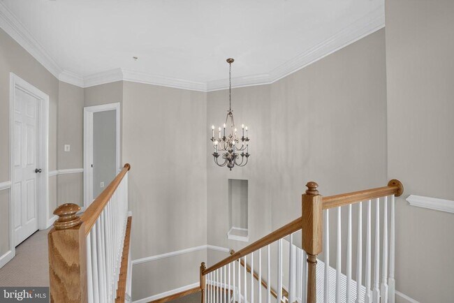 Building Photo - 30 Sharpstead Ln