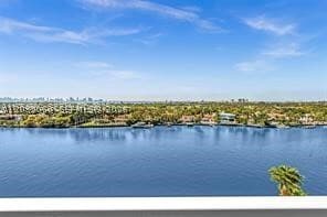 Building Photo - 5600 Collins Ave