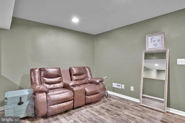 Building Photo - 388 Sapling Way