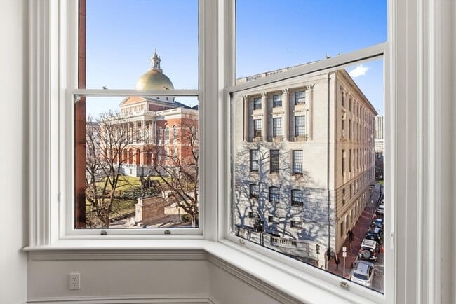 Building Photo - 20 Beacon St
