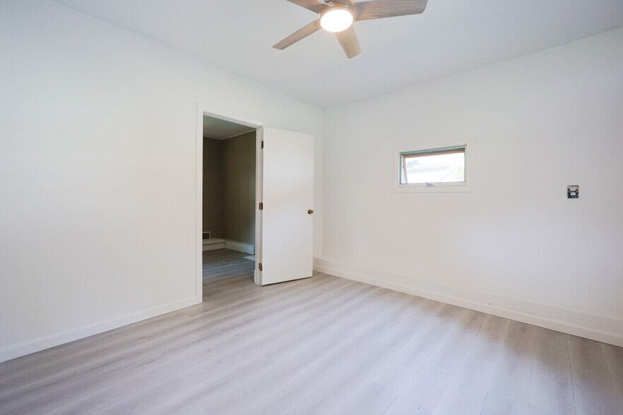 Building Photo - 85 Main St