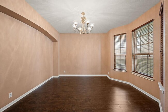 Building Photo - 1006 Shadow Valley Cove