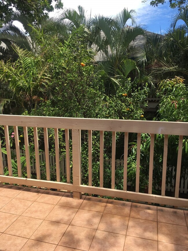 Building Photo - 2 bdrm 1.5 bath 2nd floor Southpointe at W...