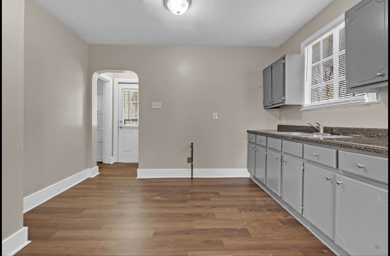 Building Photo - 3129 Hillis St