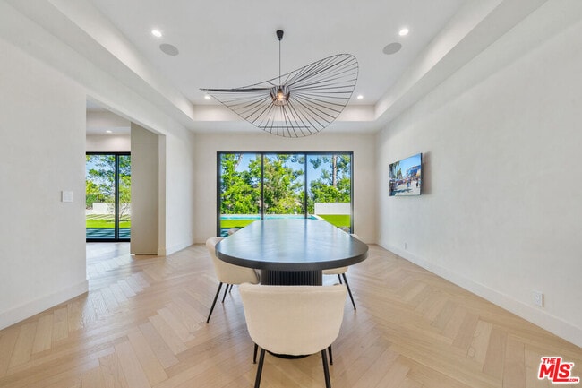 Building Photo - 12001 Crest Ct