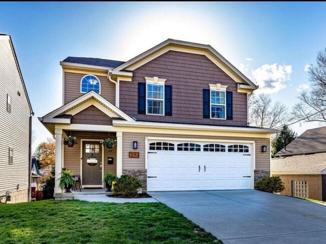 Primary Photo - 3 Bedroom Single Family Home in Cincinnati