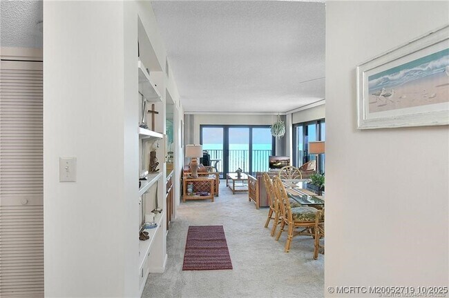 Building Photo - 10200 S Ocean Dr