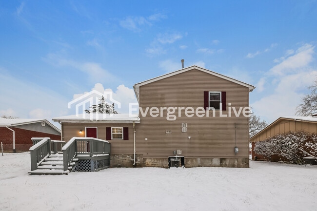 Building Photo - 5336 Tucson Dr