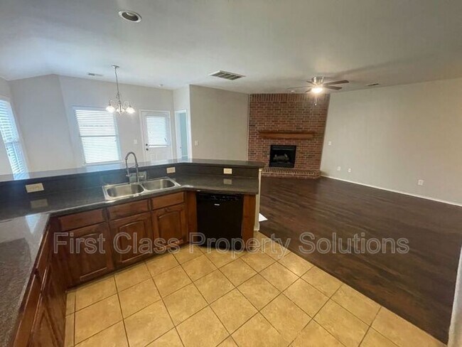 Building Photo - 11237 NW 97th St