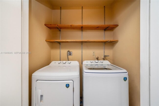 Building Photo - 8415 SW 107th Ave