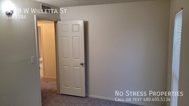 Building Photo - 5229 W Willetta St