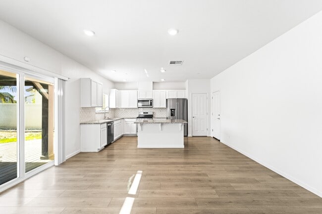 Building Photo - 3814 Fong Ranch Rd