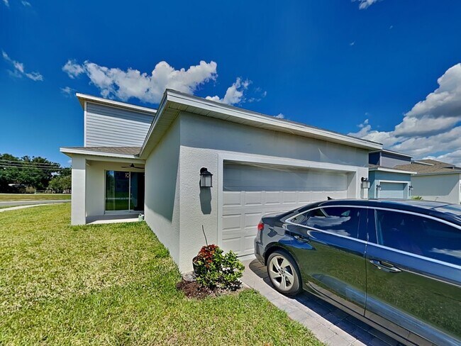 Building Photo - 3115 Country Side Dr