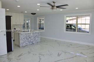 Building Photo - 3954 Coconut Cir N