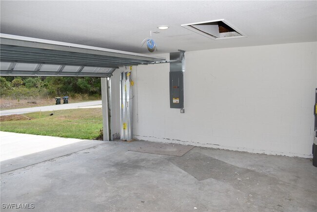 Building Photo - 3945 Constitution Dr